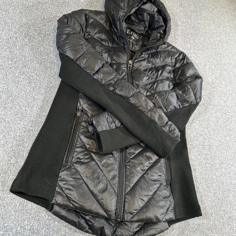 Barneys New York Medium Black Chevron Quilted Puffer Jacket Hooded Fleece